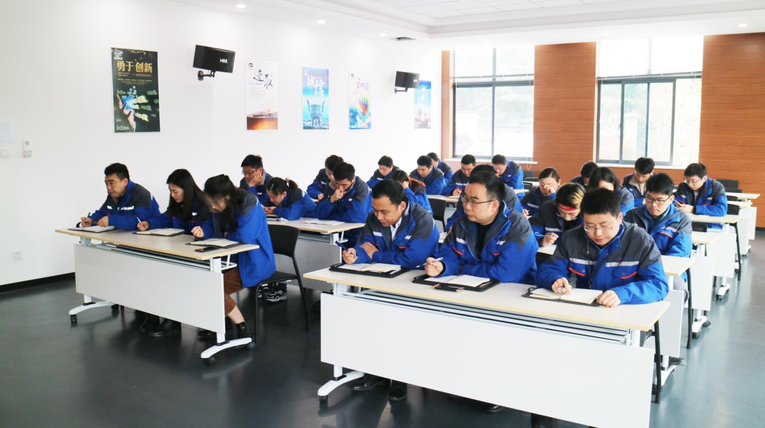 蘇州通錦中層以上干部月度會議順利召開 蘇州通錦中層以上干部月度會議順利召開